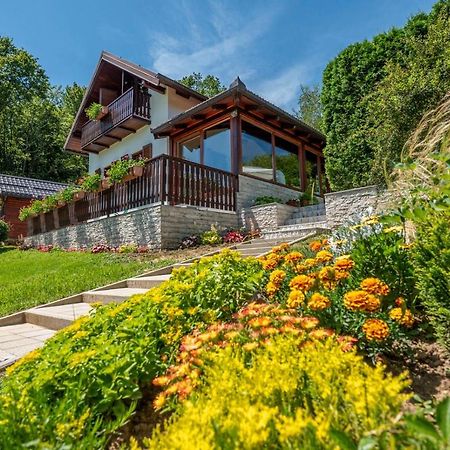 Holiday Home Mare Near River Карловац Экстерьер фото
