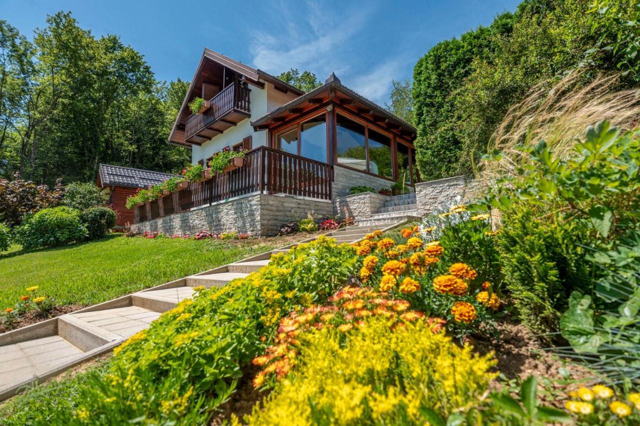 Holiday Home Mare Near River Карловац Экстерьер фото
